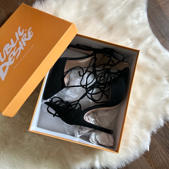 Pointed stiletto black heels - Picture 7 of 11